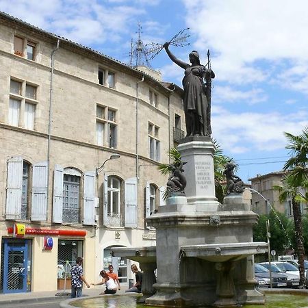 Historical Center Of Pezenasアパートメント エクステリア 写真